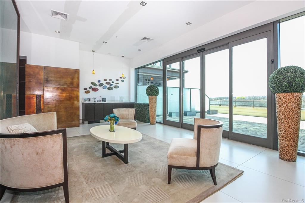 701 Ridge Hill Boulevard Unit: 4D, Yonkers