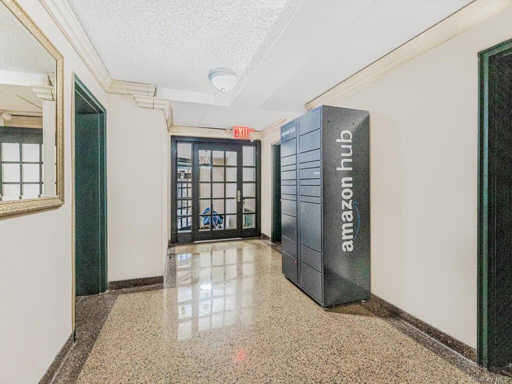 2107 Wallace Avenue Unit: 5E photo 1