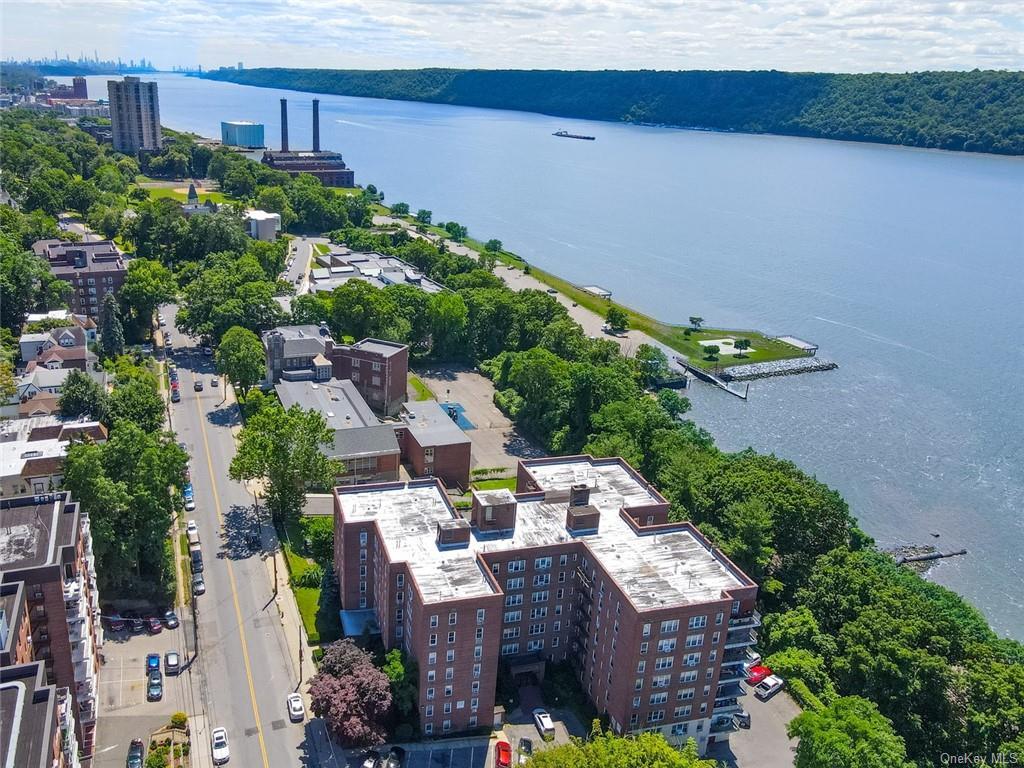 615 Warburton Avenue Unit: 6L, Yonkers