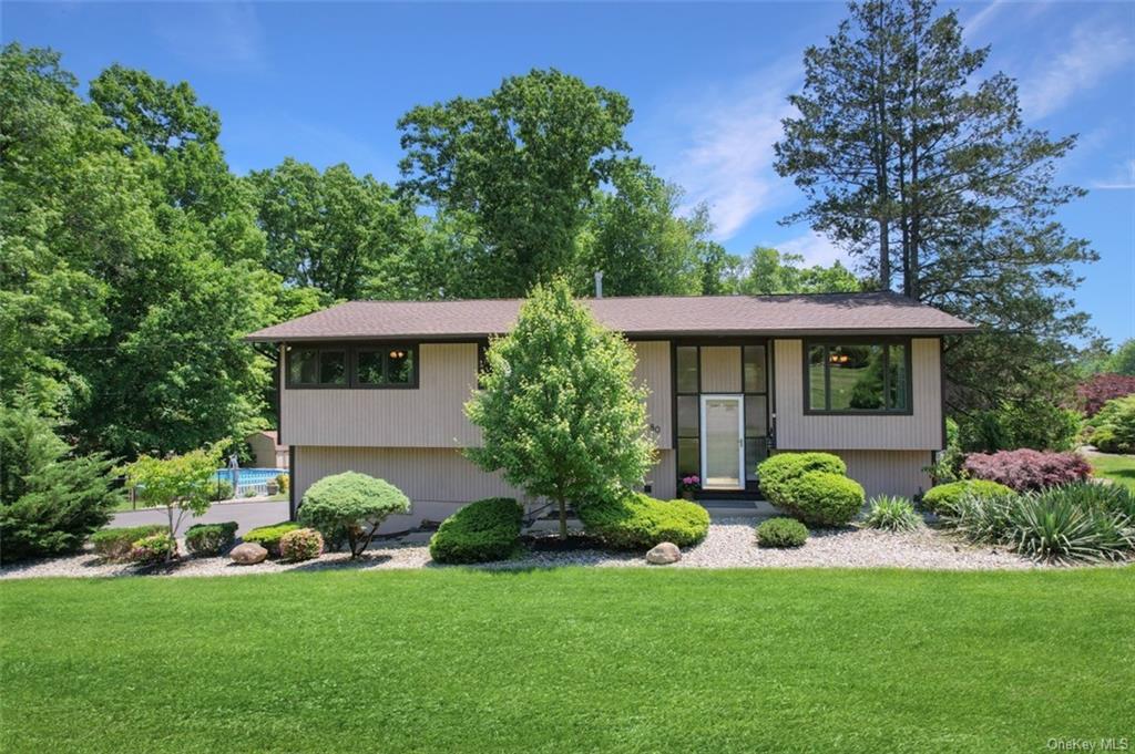 80 Tennyson Drive, Nanuet