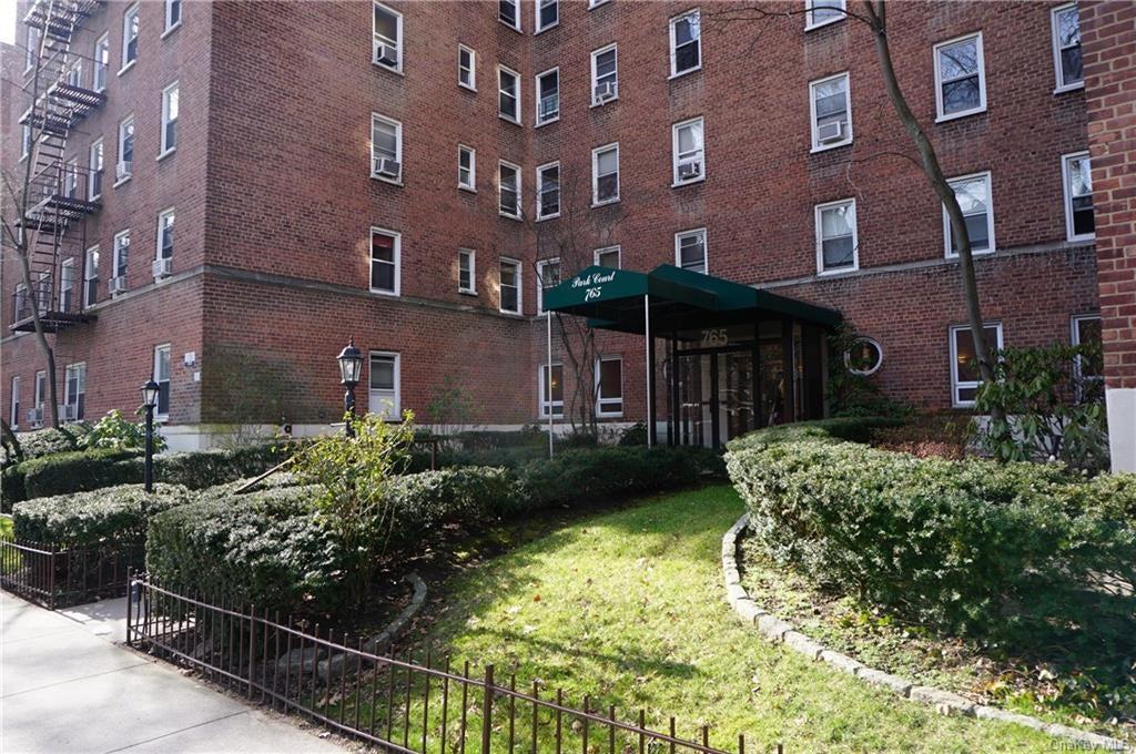 765 Bronx River Road Unit: 1F, Bronxville