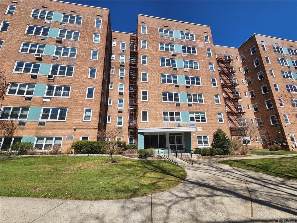 98 Dehaven Drive Unit: 3G, Yonkers