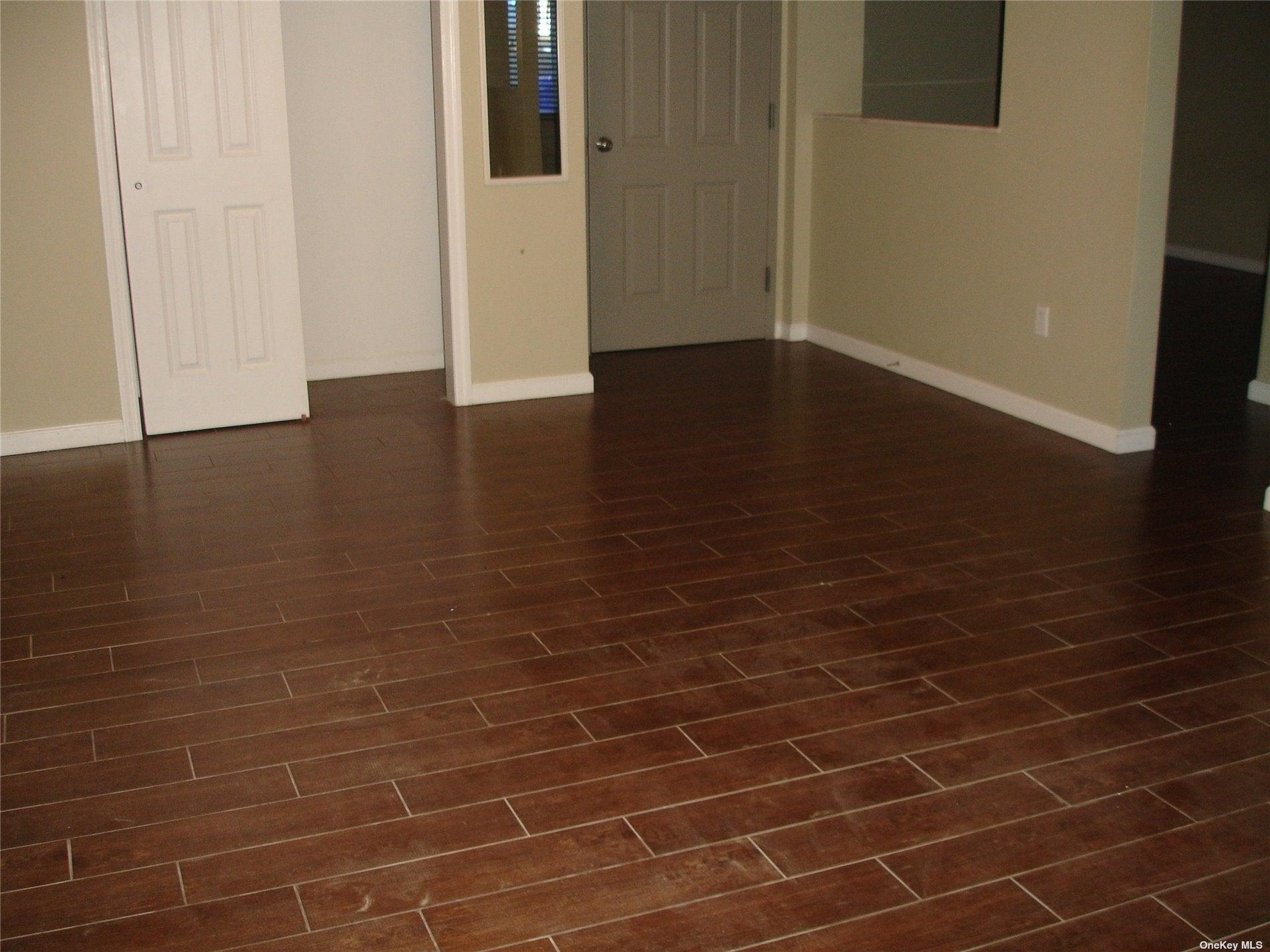 52 N Bergen Pl Unit: 6, Freeport