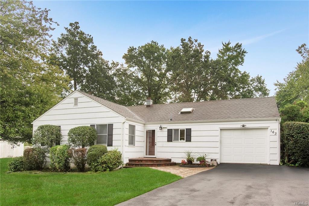 163 Hanson Lane, New Rochelle