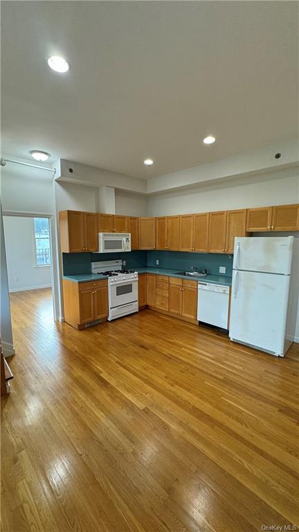 690 Saw Mill River Road Unit: 2R, Ardsley