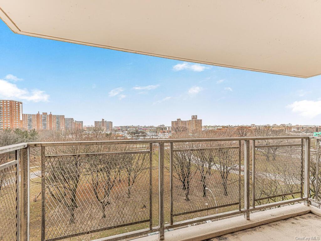 920 Metcalf Avenue Unit: 7G, Bronx