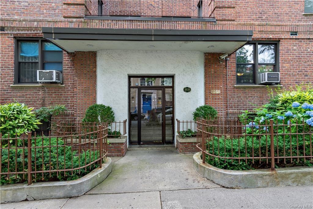 3535 Kings College Place Unit: 6F, Bronx