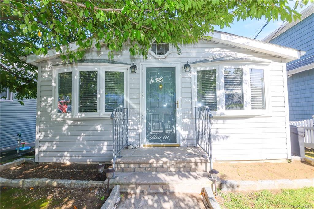 54 Poplar Avenue Unit: 54, Bronx