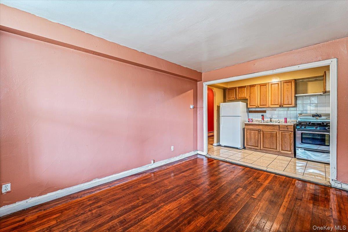 3118 Eastchester Road thumbnail 20