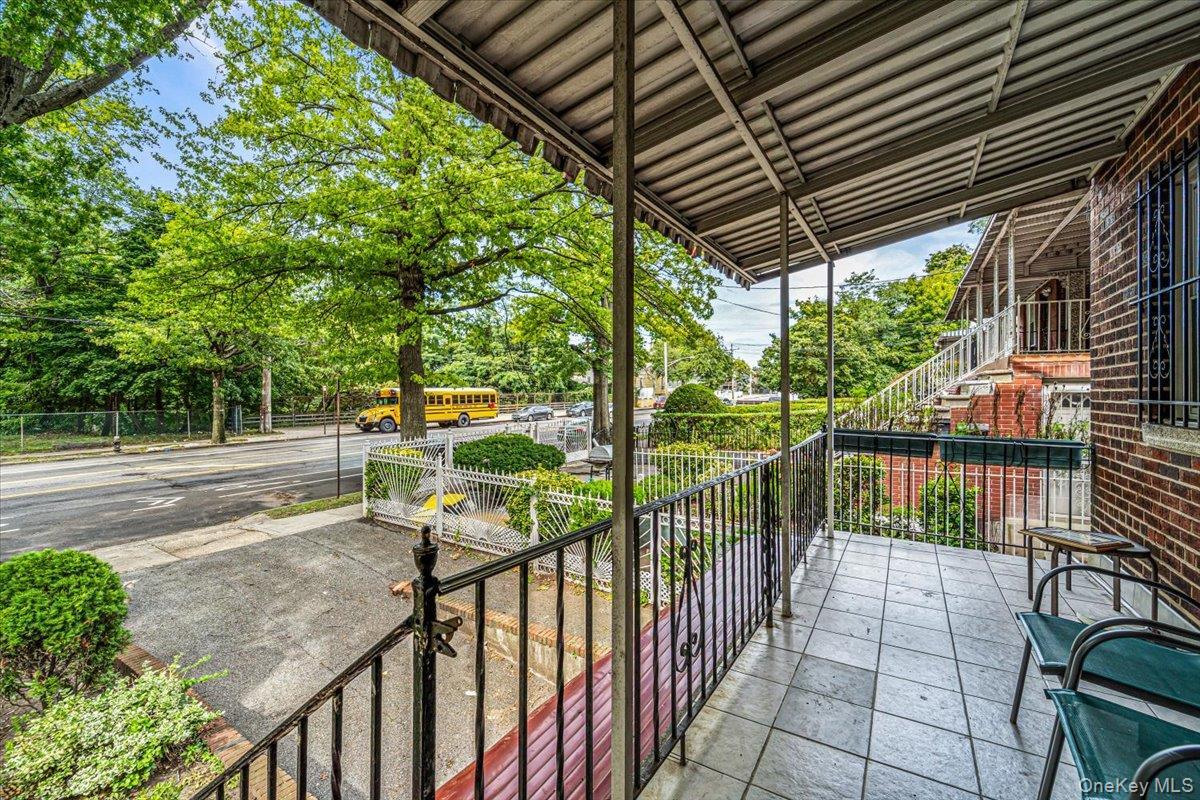 3118 Eastchester Road thumbnail 2