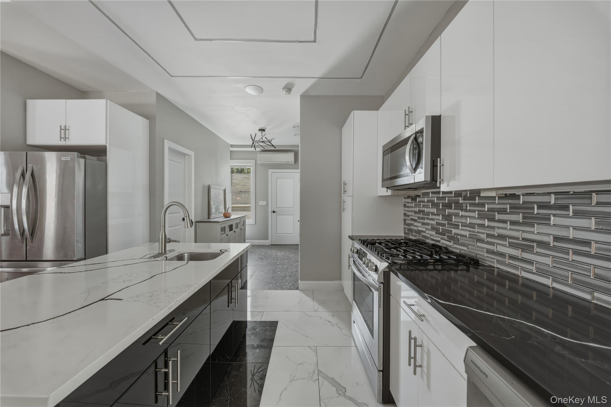 240 S 10th Avenue thumbnail 6