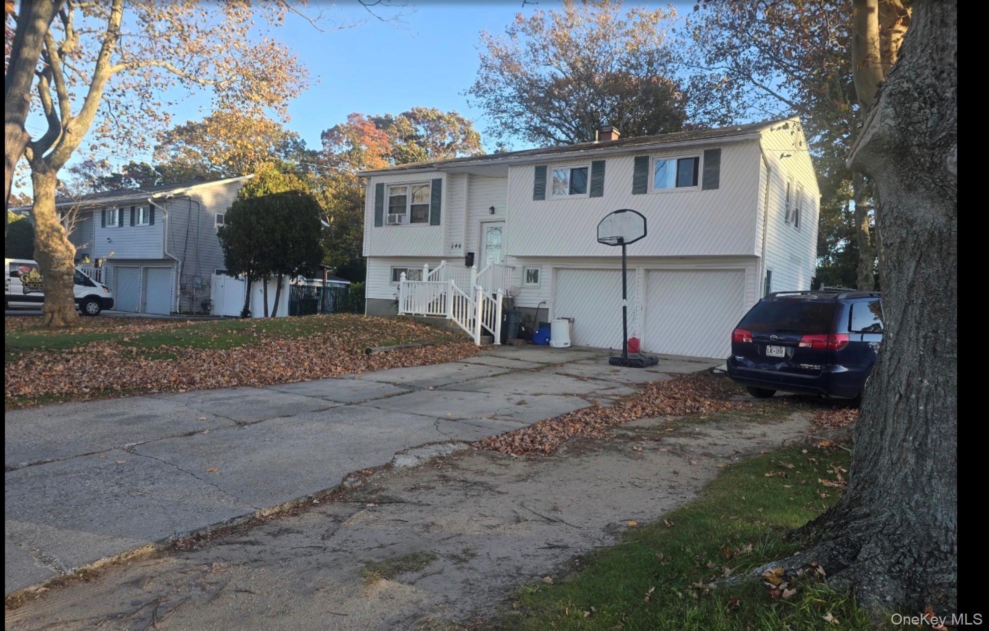 246 Delaware Avenue thumbnail 3