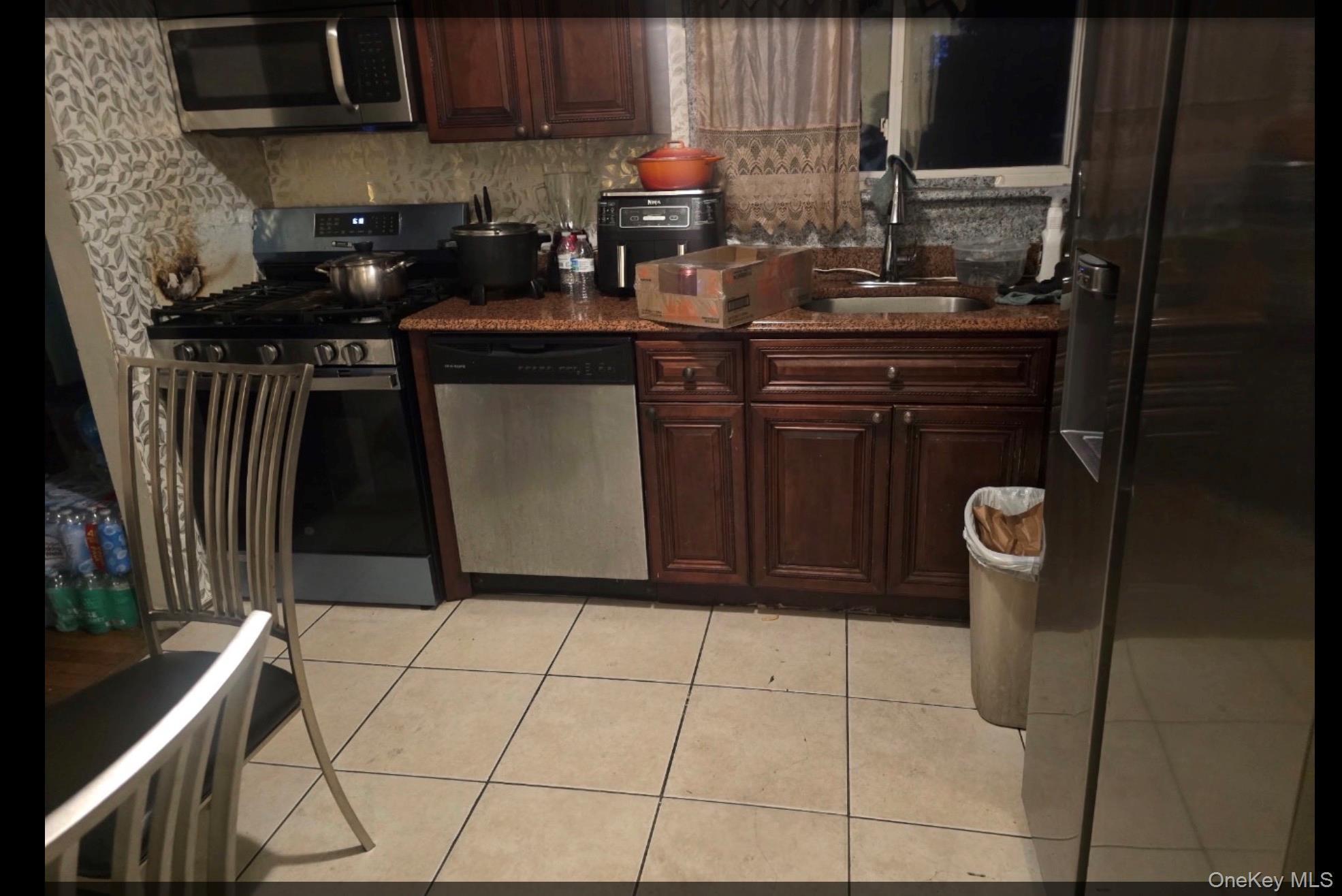 246 Delaware Avenue thumbnail 10