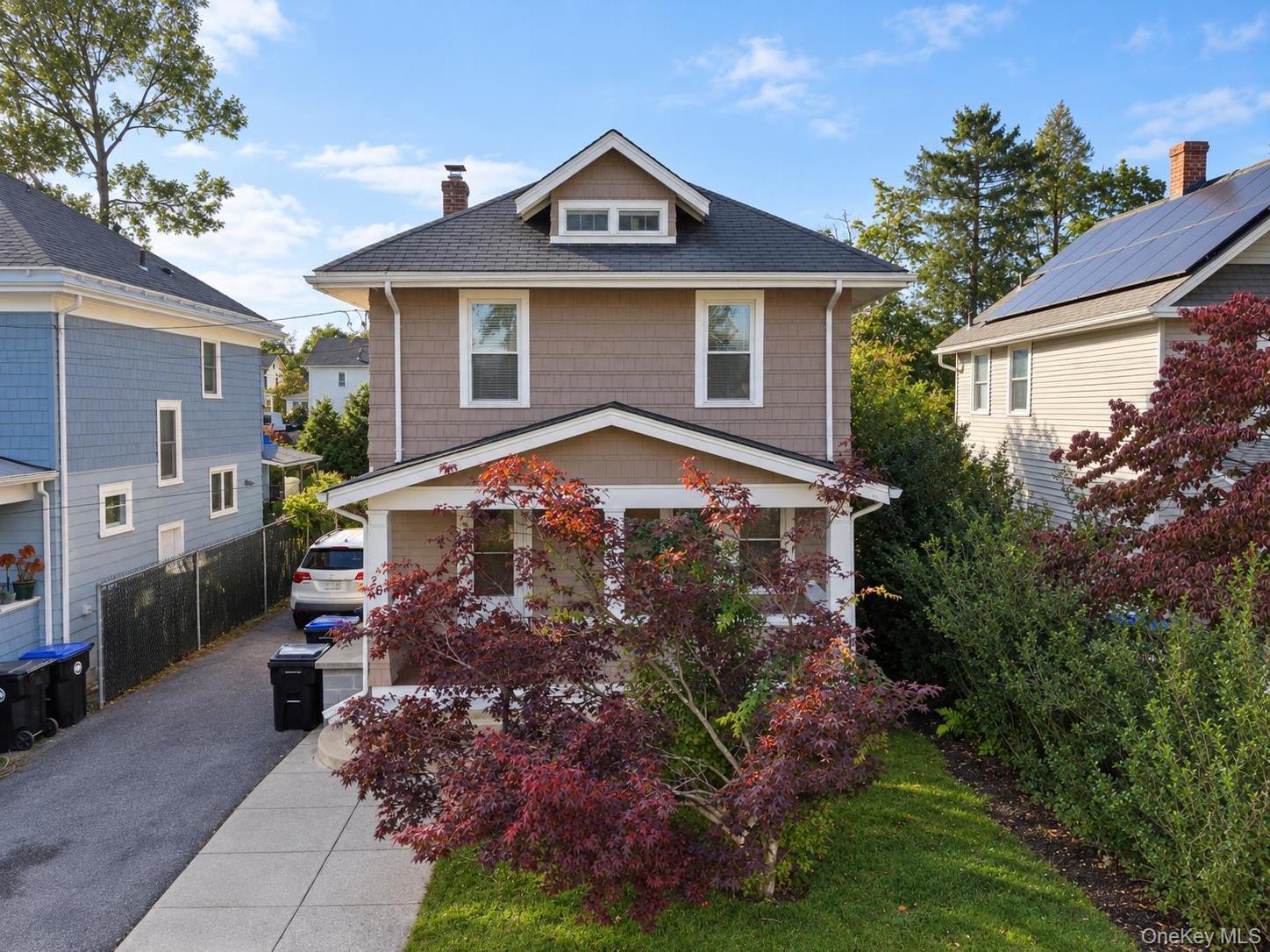 26 Oakwood Boulevard, Poughkeepsie