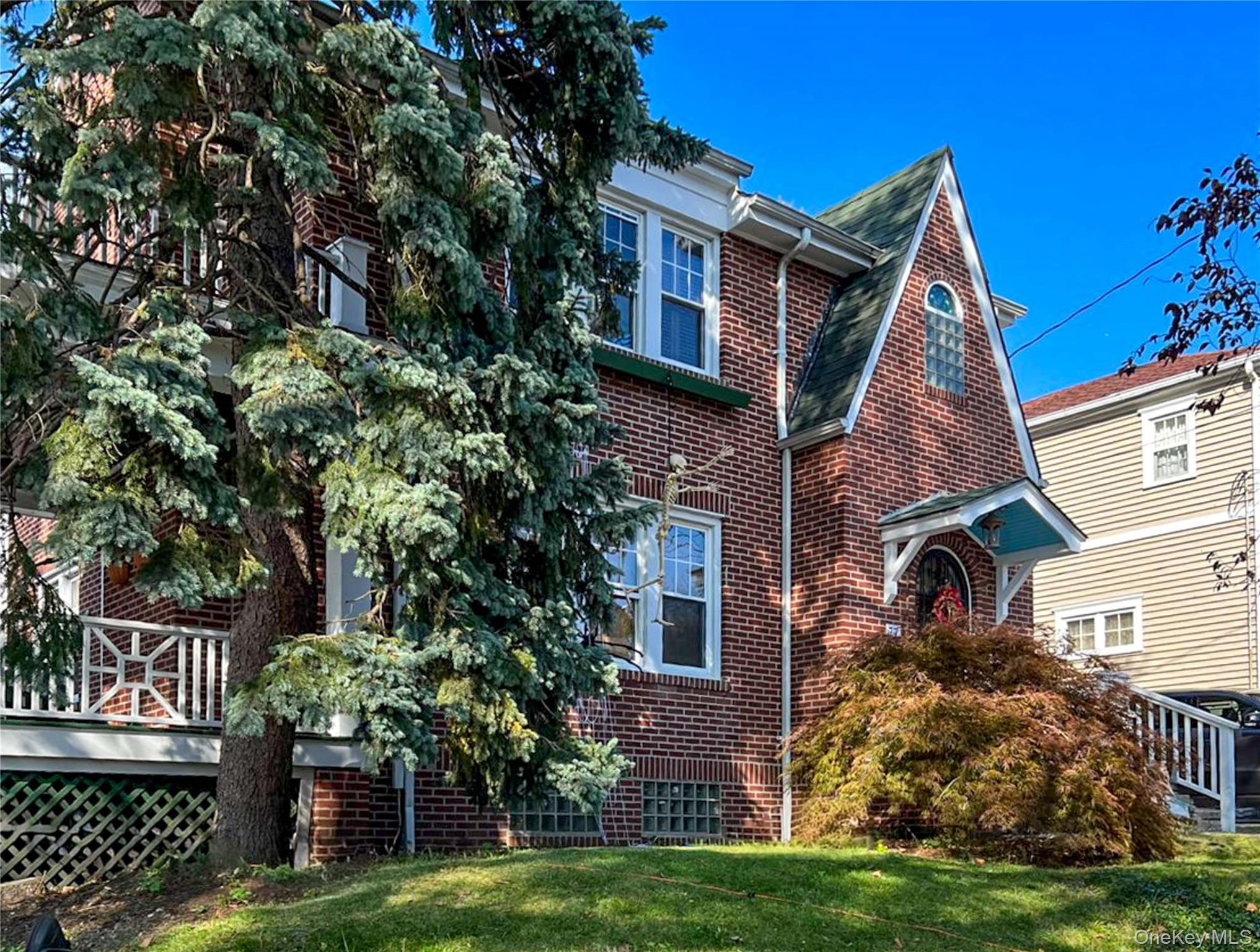 77 Buckley Street photo 1
