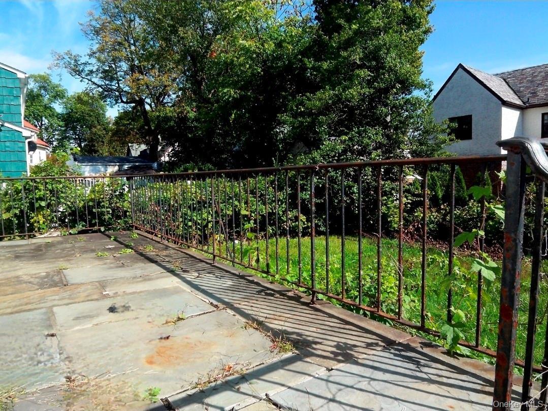 227 Commonwealth Avenue thumbnail 9