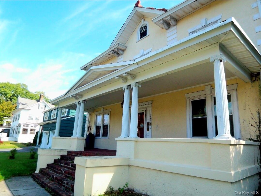 227 Commonwealth Avenue thumbnail 5