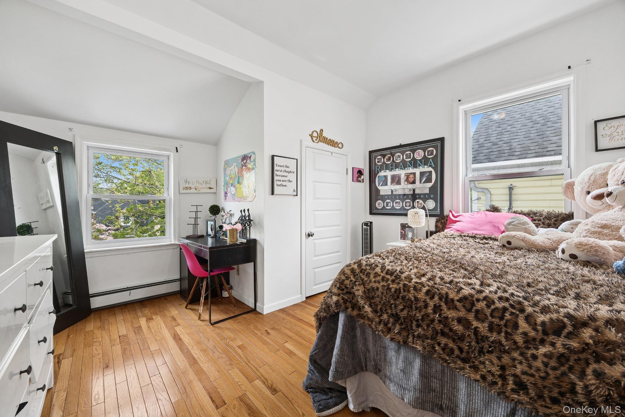 196 Hillside Avenue thumbnail 14