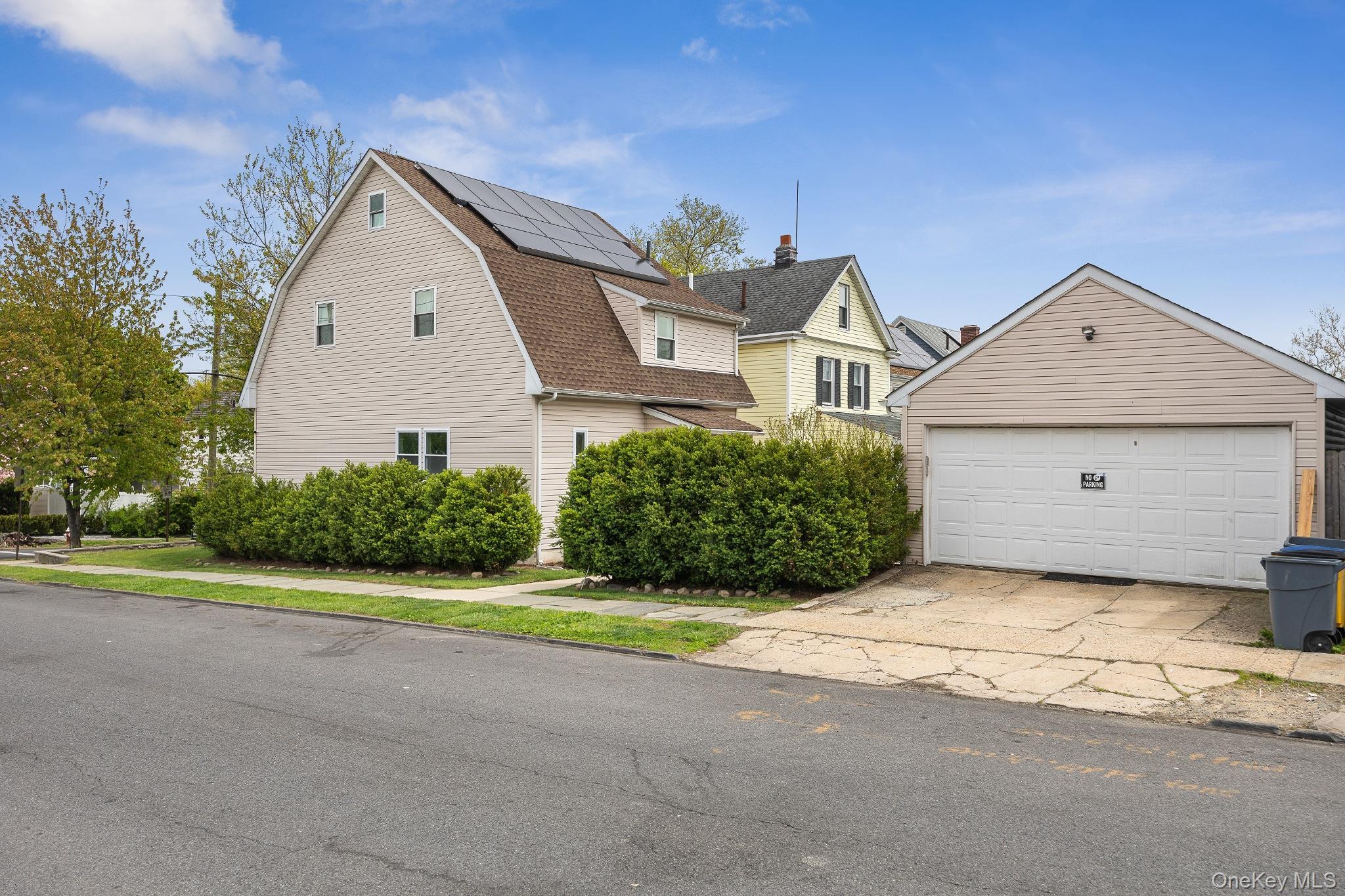 196 Hillside Avenue thumbnail 18