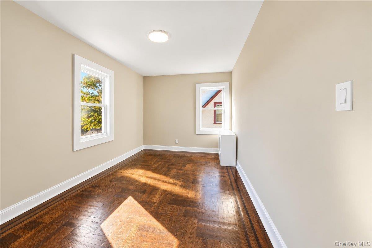 34 Lefferts Road thumbnail 14
