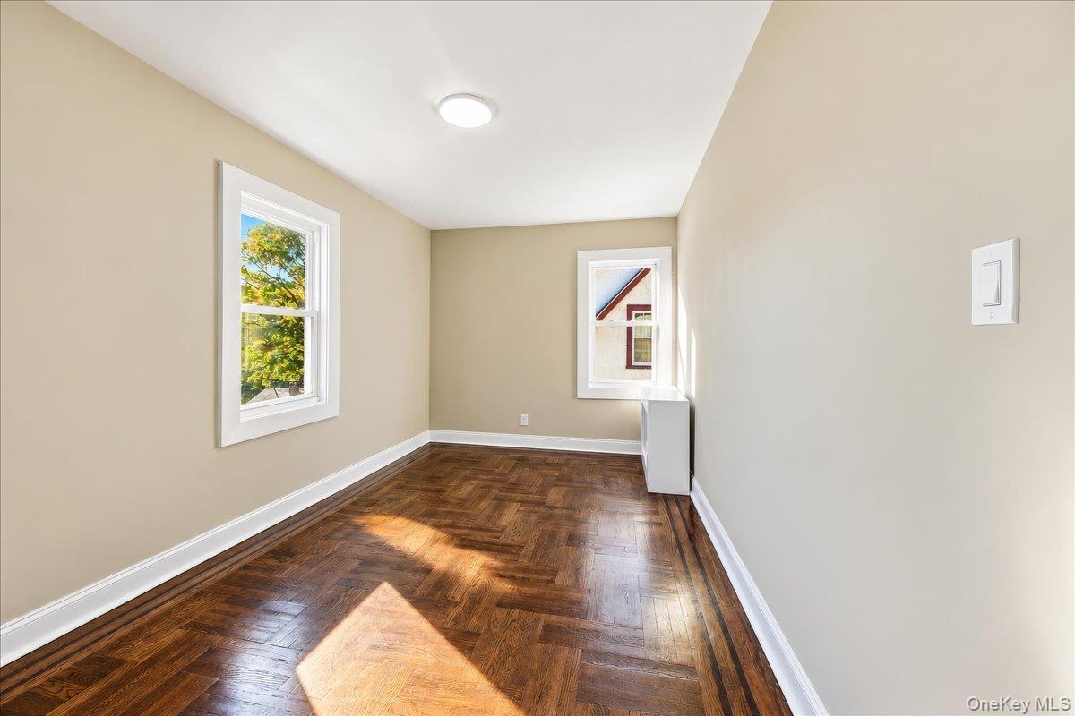 34 Lefferts Road thumbnail 13
