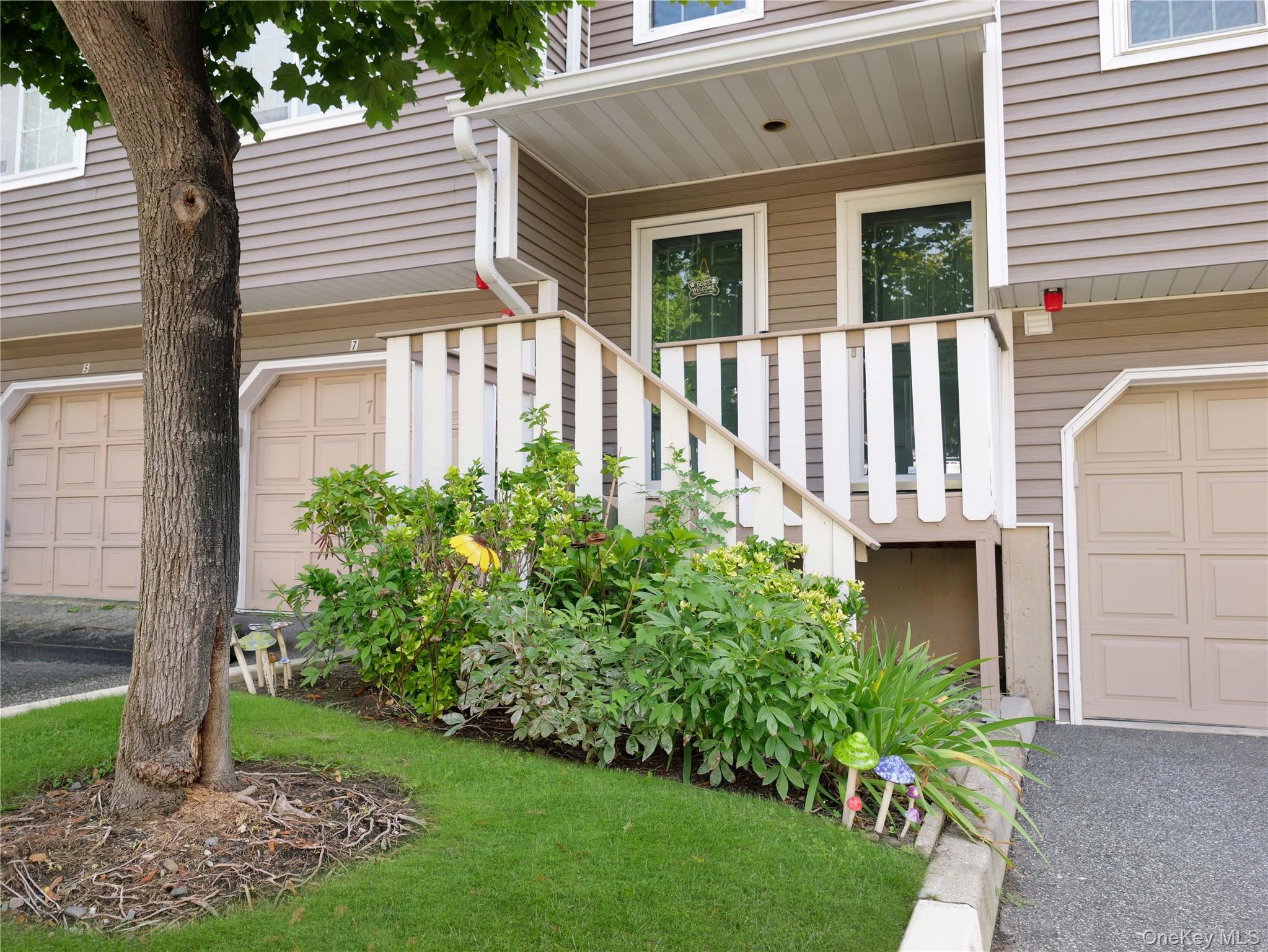 11 Hilltop Terrace thumbnail 3