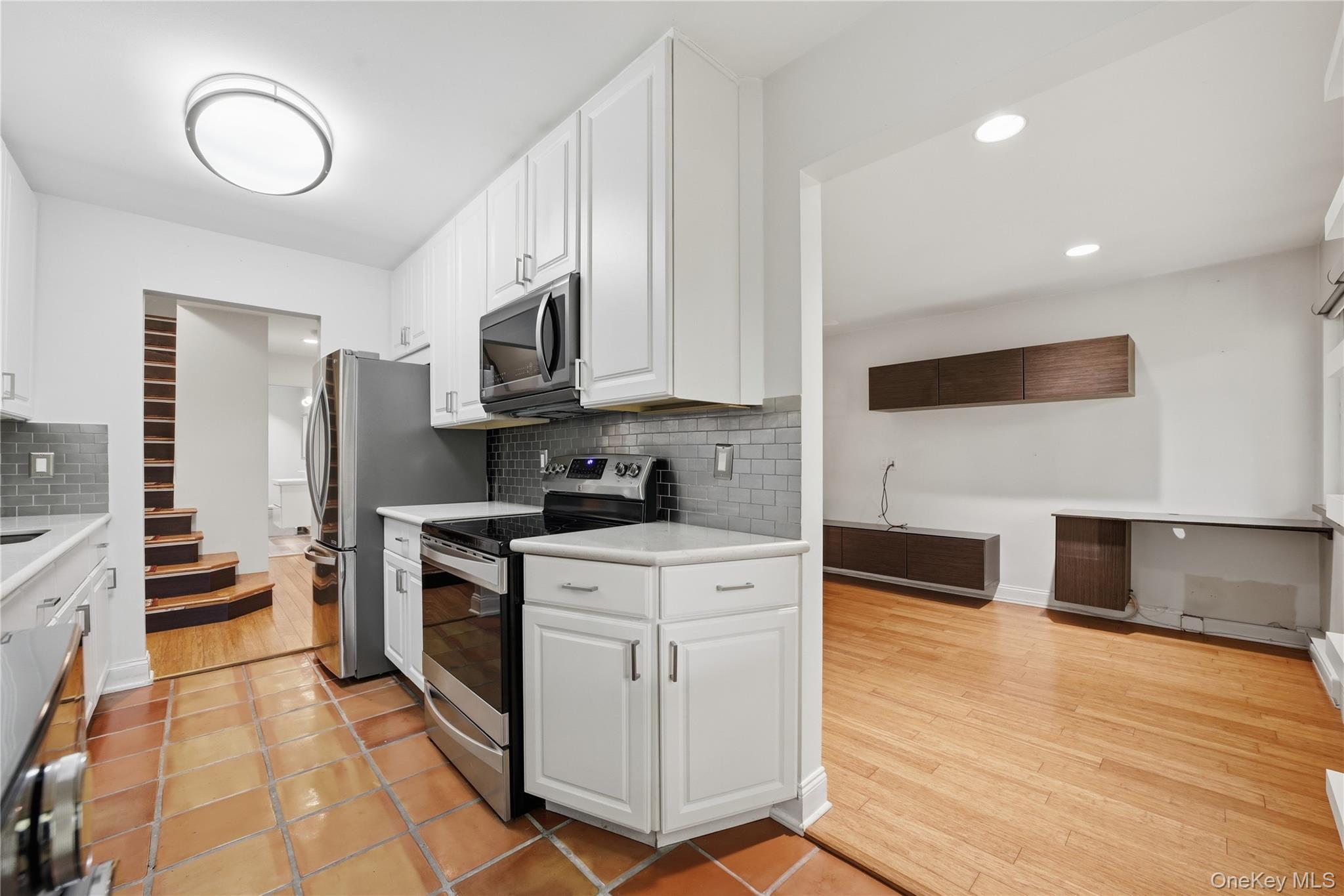 307 Woodland Hills Road Unit: 307 thumbnail 6