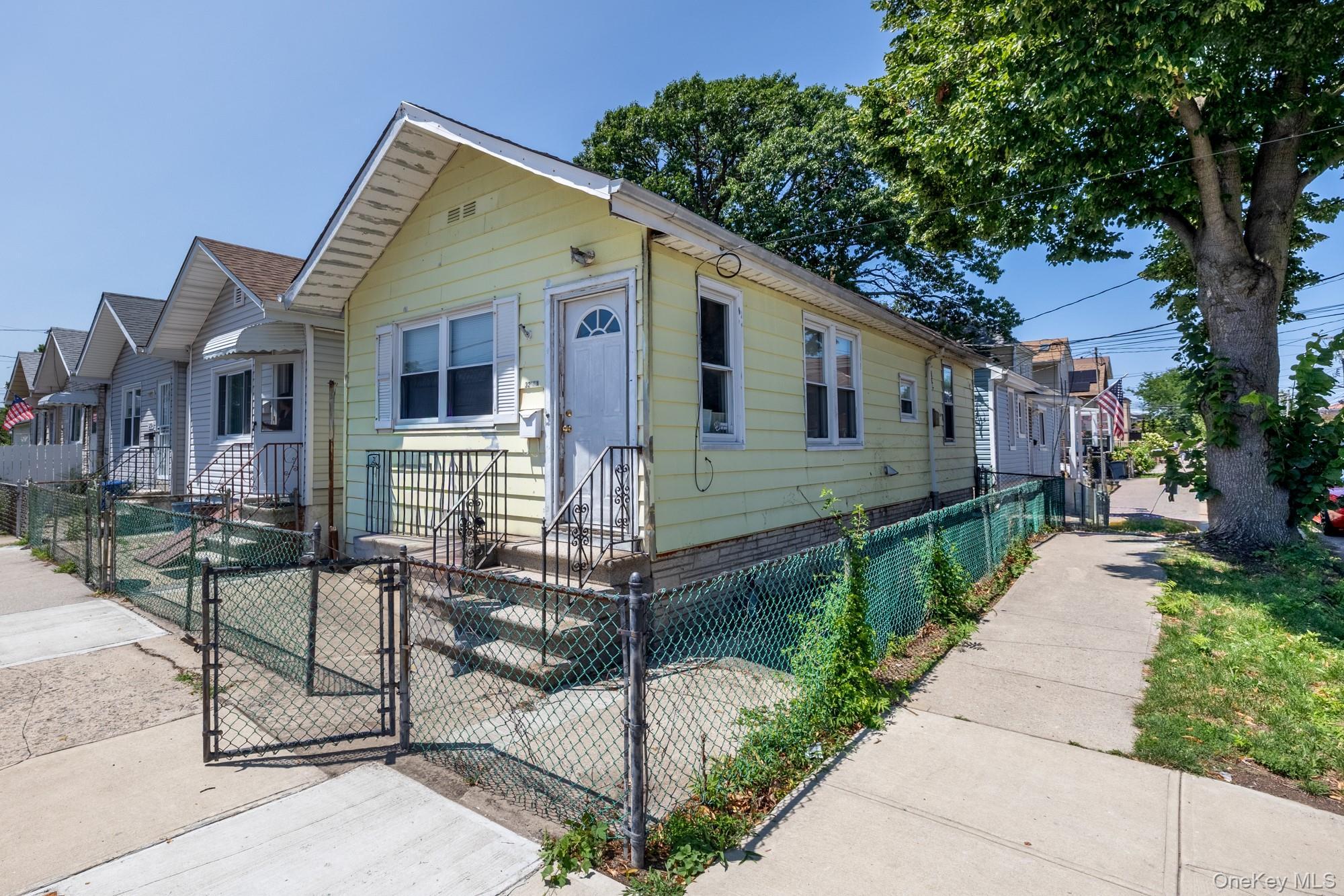 3255 Barkley Avenue Unit: A, Bronx