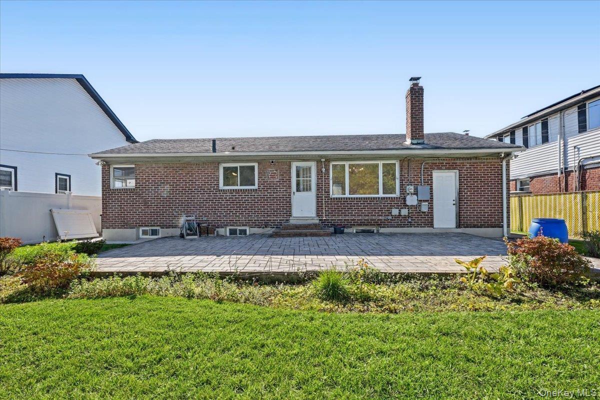 2274 Renfrew Avenue thumbnail 21
