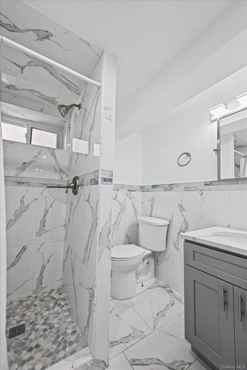 2274 Renfrew Avenue thumbnail 19