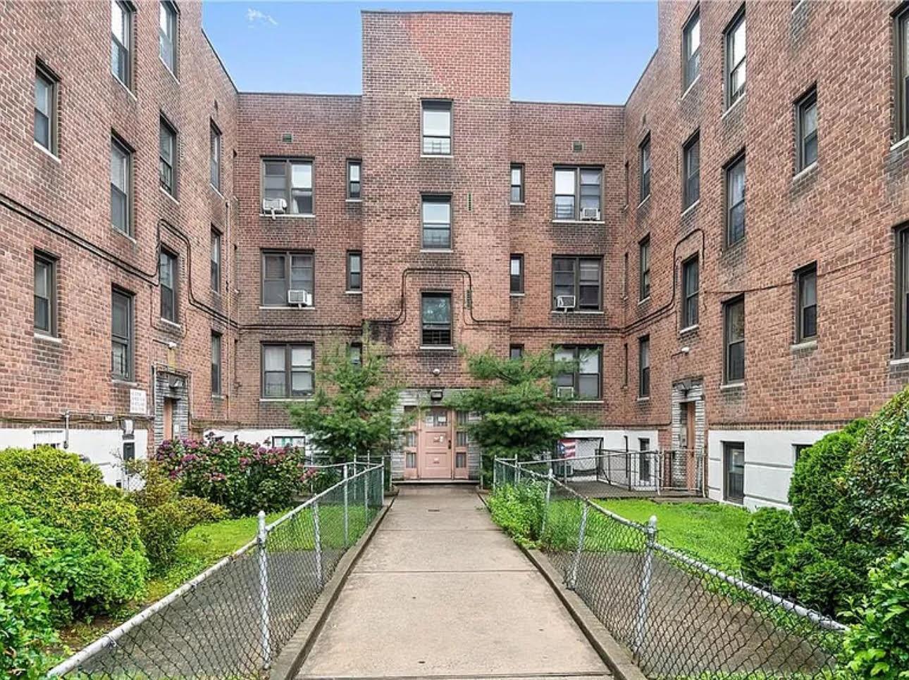 3235 Barker Avenue Unit: 2F, Bronx