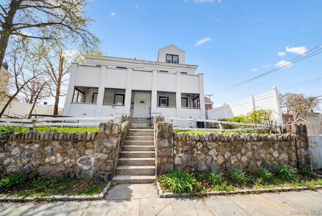 206 S 9th Avenue, Mount Vernon