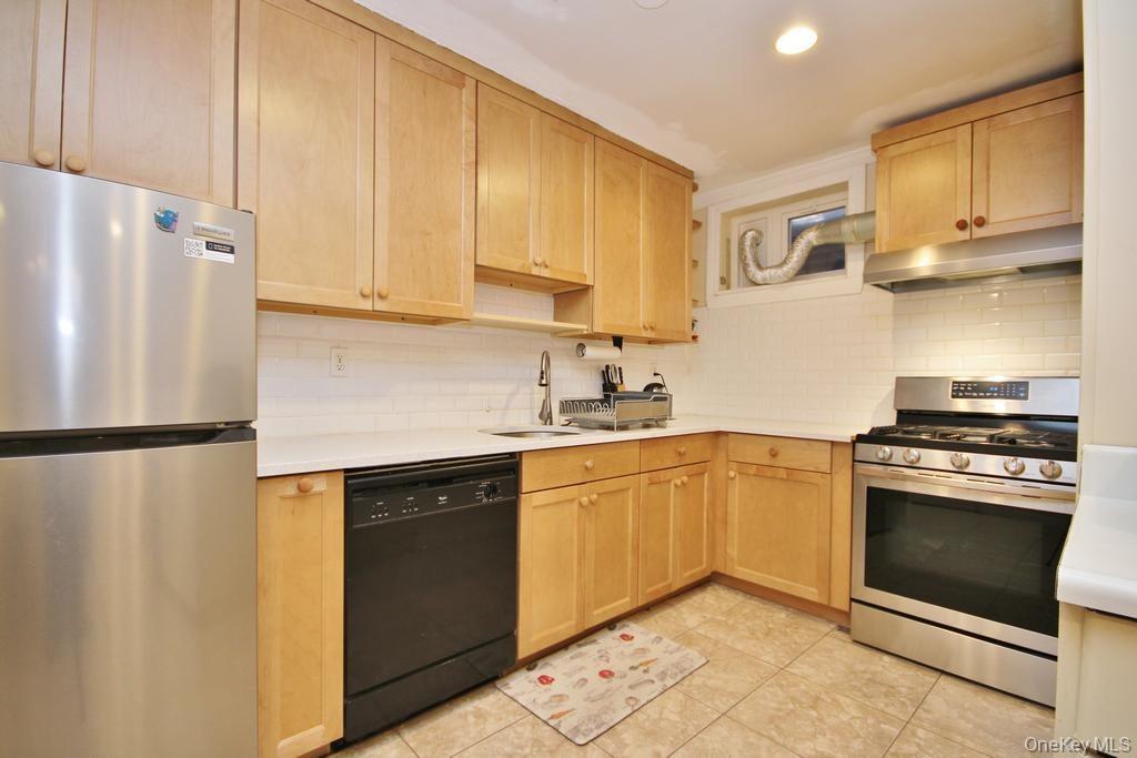 502 Bronxville Road thumbnail 19