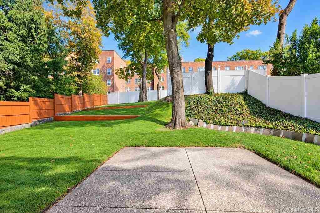 502 Bronxville Road thumbnail 31