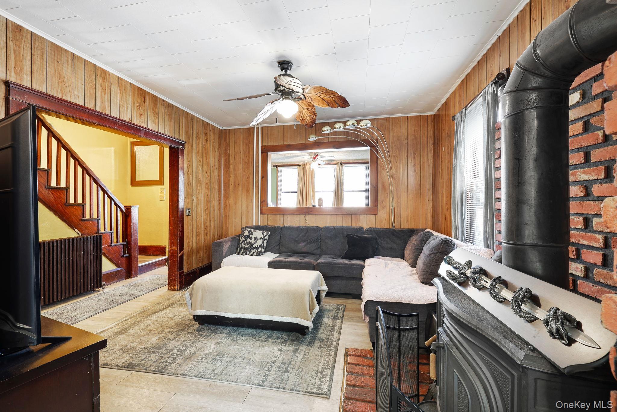 43 Maple Street thumbnail 8