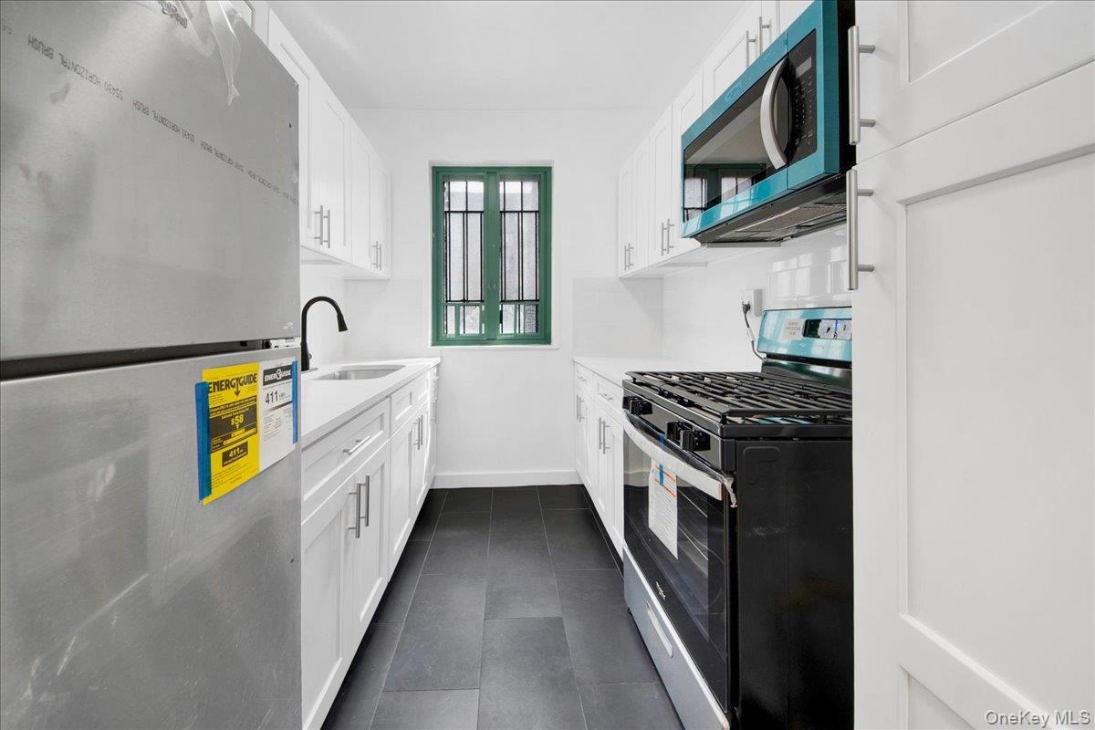 1569 Metropolitan Avenue Unit: 4g thumbnail 2