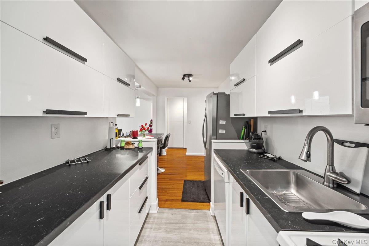 30 Ehrbar Avenue Unit: F204 thumbnail 10