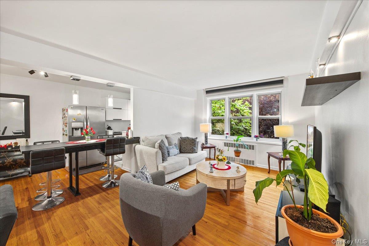 30 Ehrbar Avenue Unit: F204 thumbnail 4
