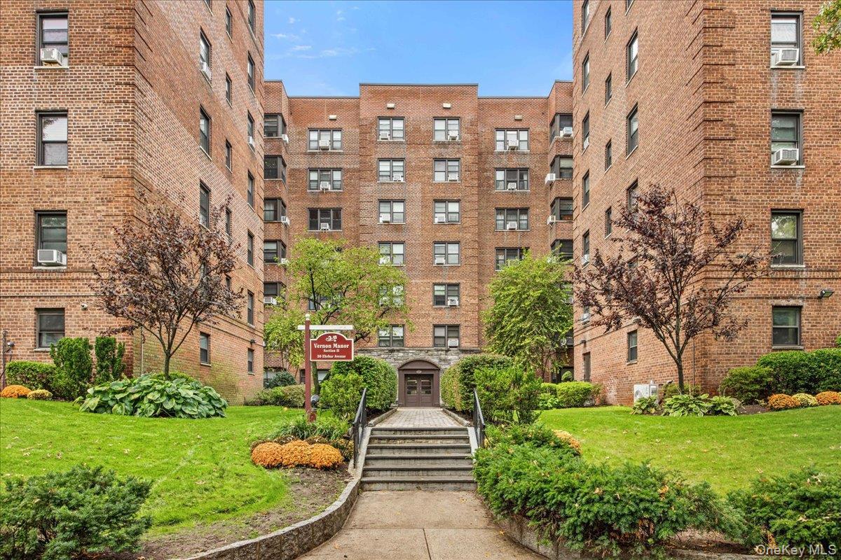 30 Ehrbar Avenue Unit: F204 thumbnail 24
