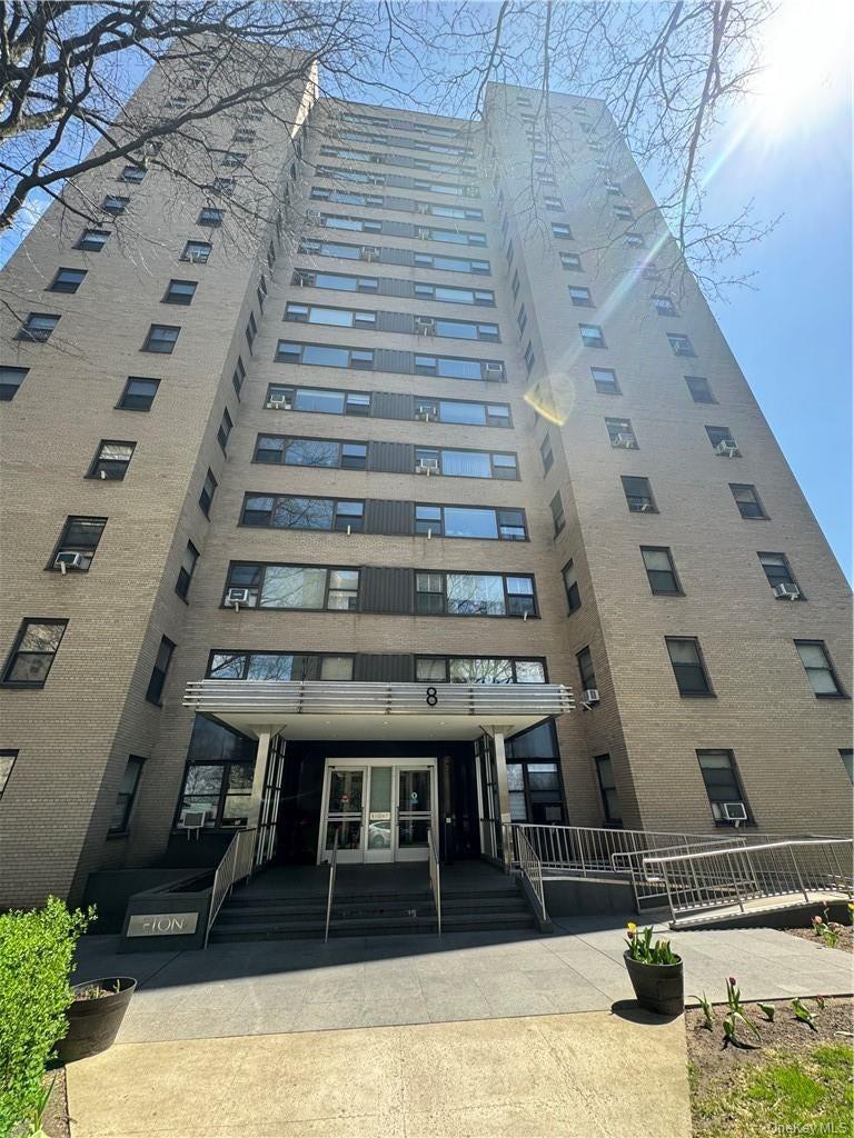 8 Fordham Hill Oval Unit: 1B, Bronx