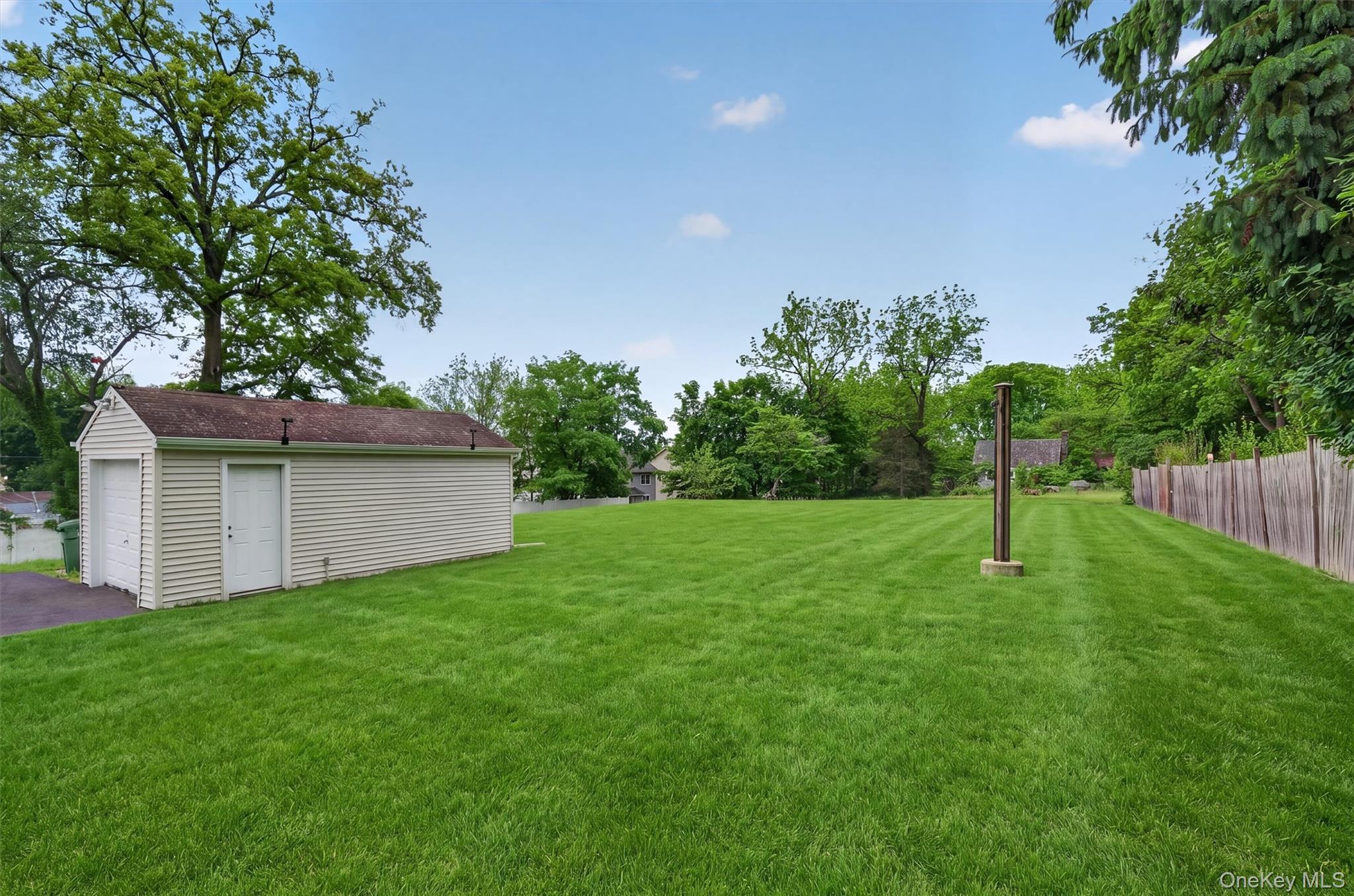53 Scotchtown Avenue thumbnail 21