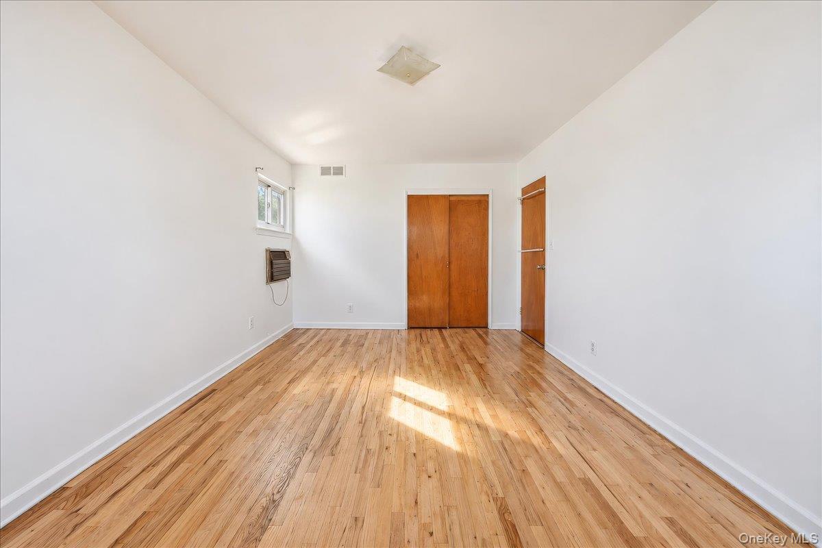 1562 Paulding Avenue thumbnail 12