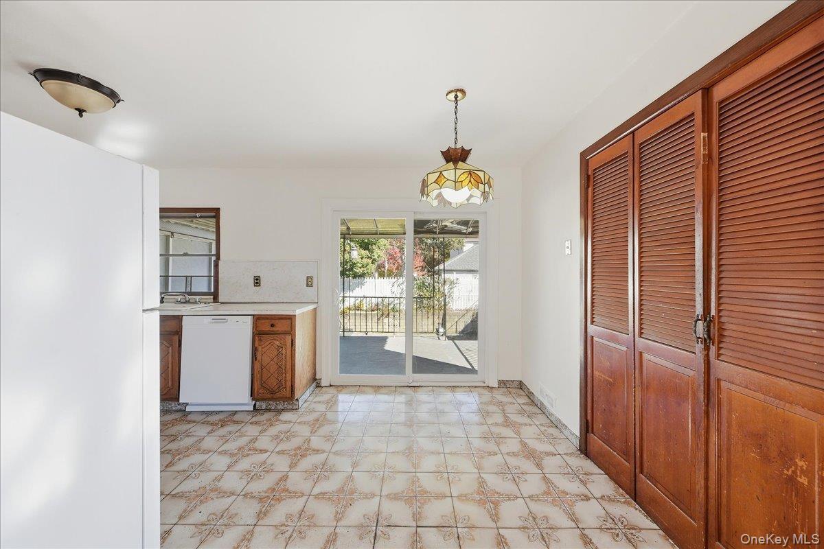 1562 Paulding Avenue thumbnail 7