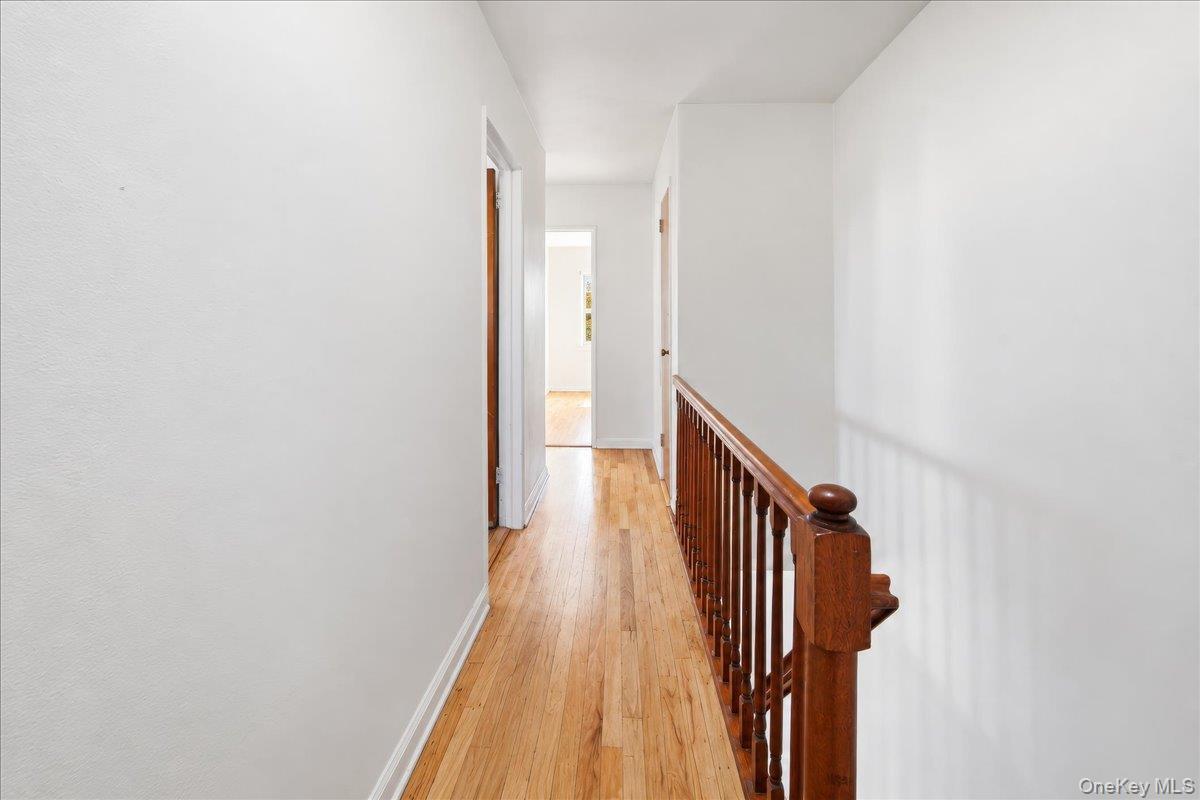 1562 Paulding Avenue thumbnail 9