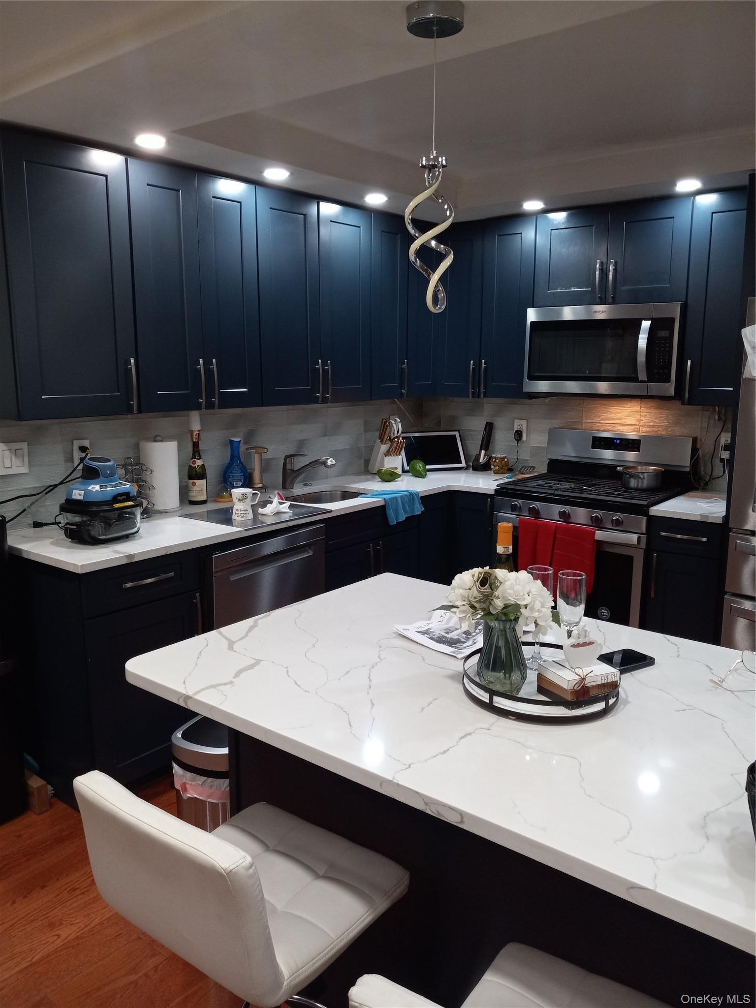 1530 Bayview Avenue Unit: B2 thumbnail 2