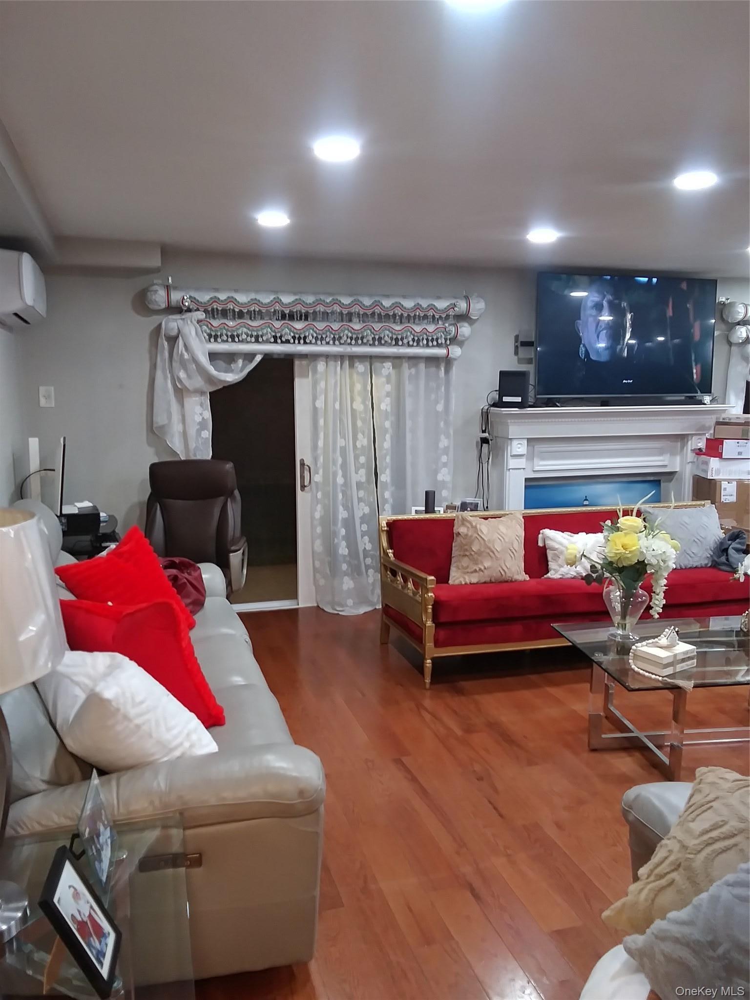 1530 Bayview Avenue Unit: B2 thumbnail 6