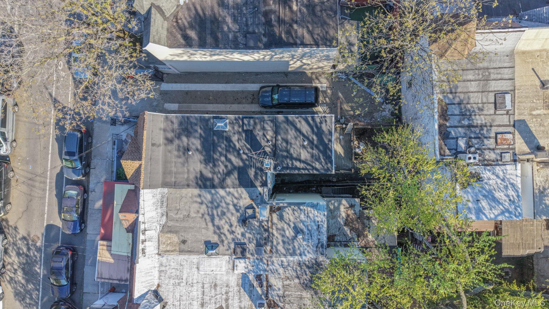 414 E 182nd Street thumbnail 19