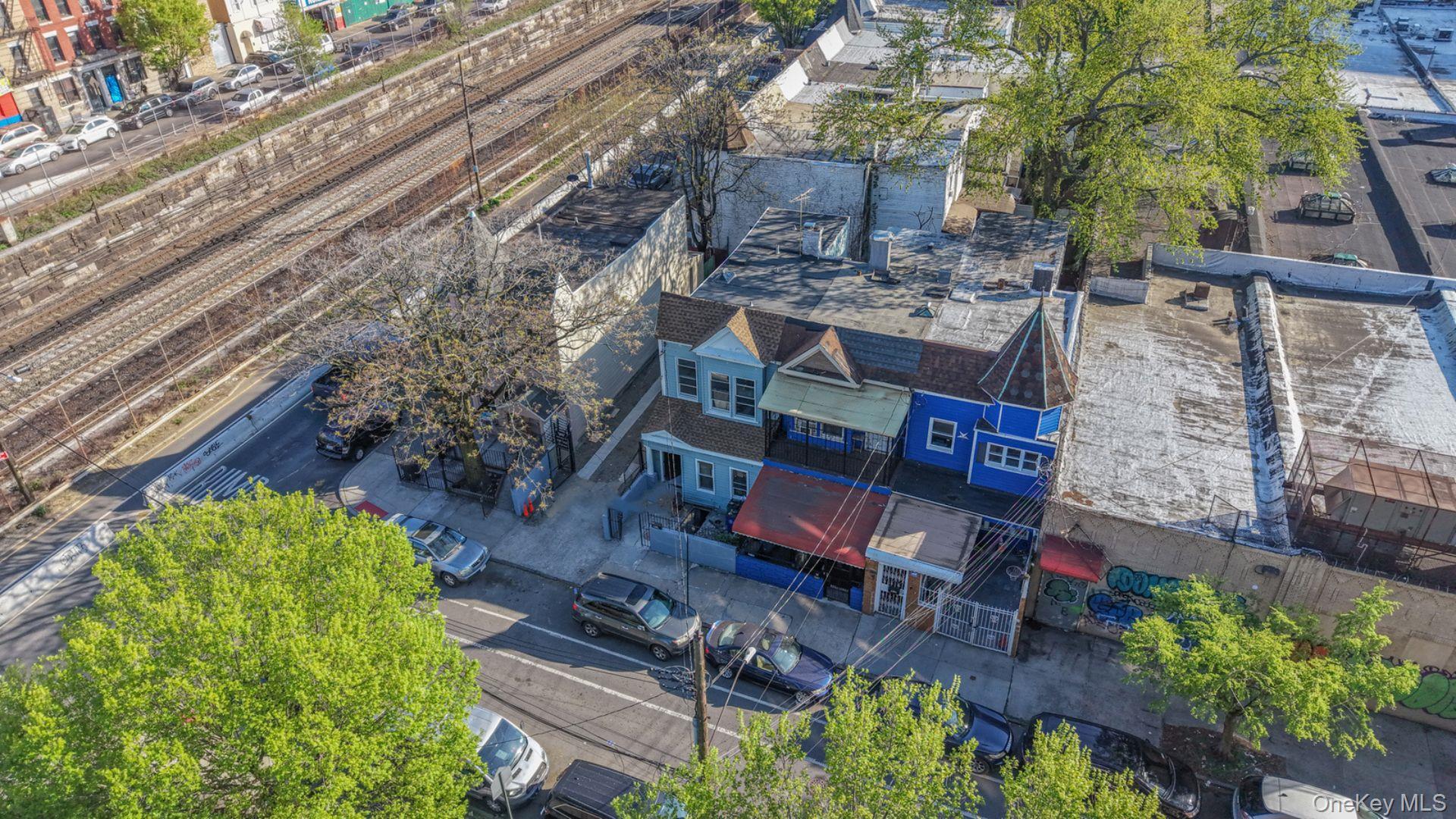 414 E 182nd Street thumbnail 18