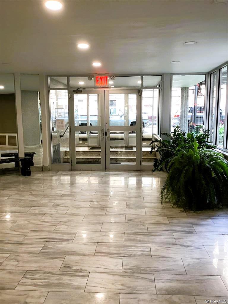 3176 Decatur Avenue Ave Unit: 4F thumbnail 3