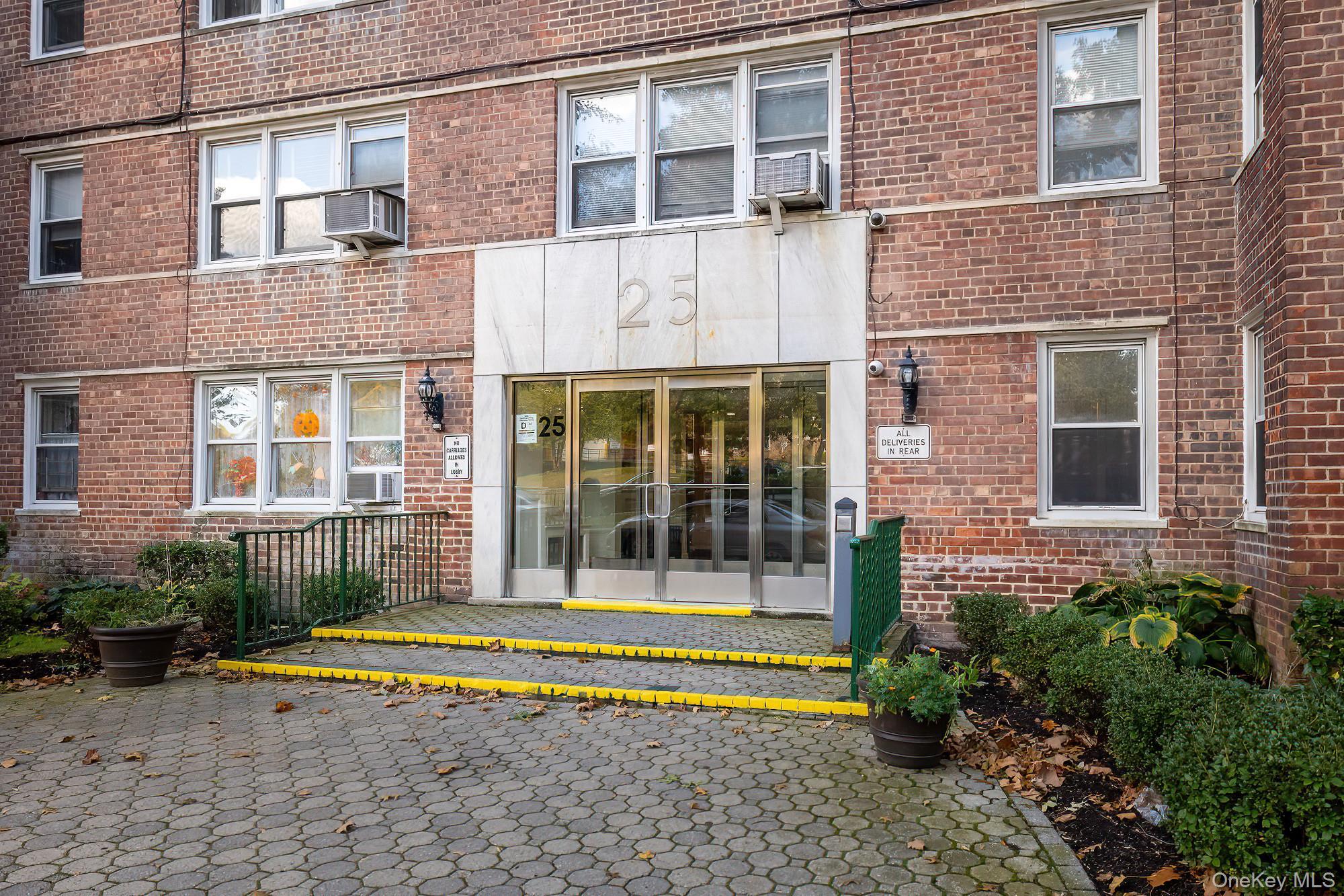 25 Knolls Crescent Unit: 4M, Bronx